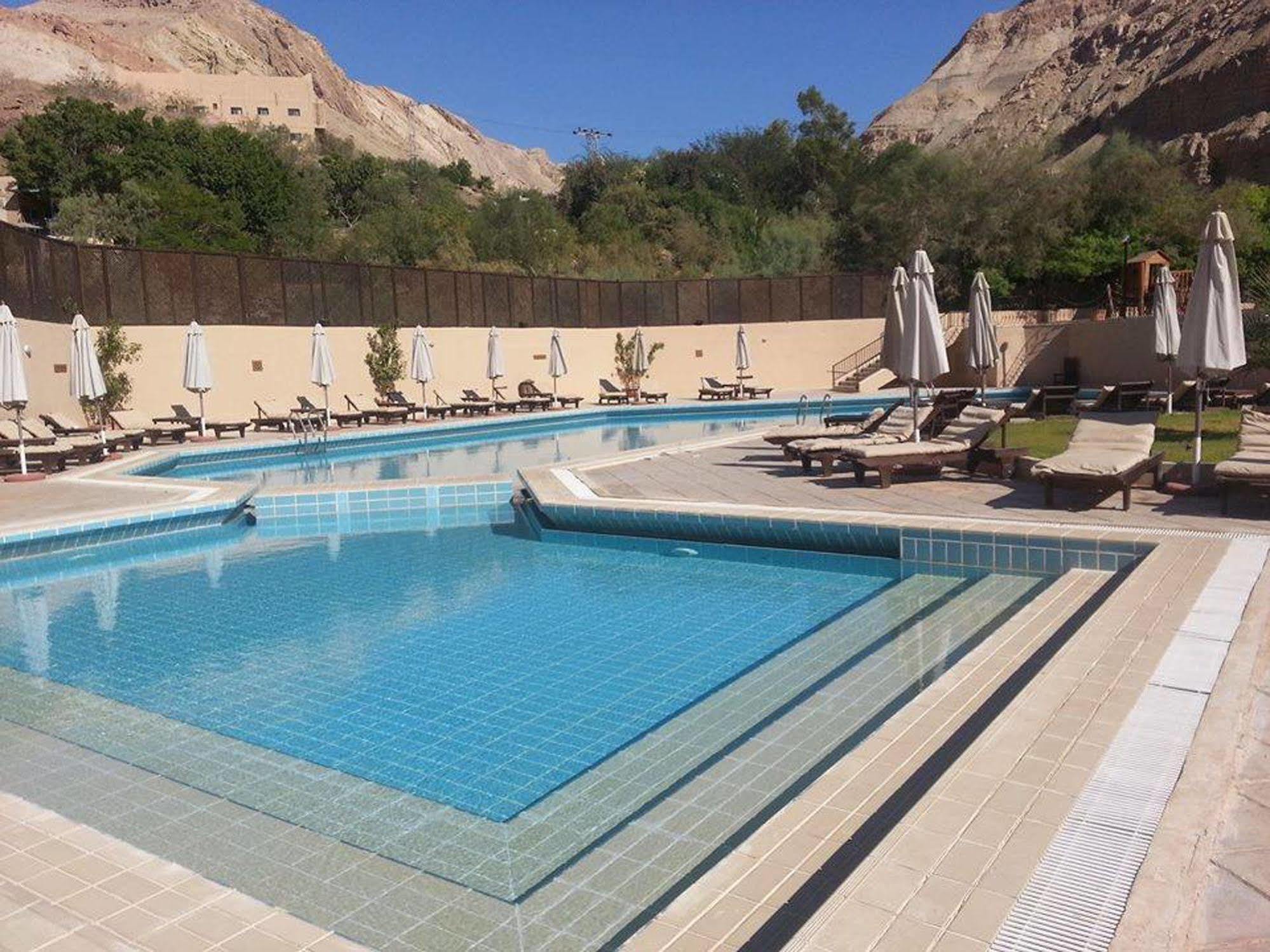 Ma'In Hot Springs Hotel Sweimeh Exterior photo